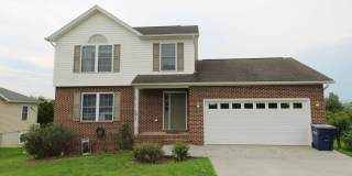 Available now! Home near downtown Gallery 1