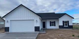 Spacious 4 bed/2 bath Rental with 2-Car Garage, Kimberly Idaho! Gallery 1