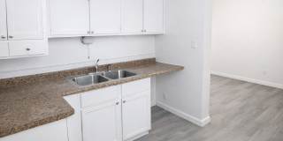 1947 Grand Ave Gallery 4