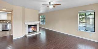 Lovely Upgraded 2-story Townhouse w/ Attached Garage, Guest Bathroom and Fireplace! Gallery 5