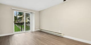 Avana at South Station Gallery 30