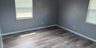 Charming 3 Bedroom 1 Bath Home with Spacious Yard ~ No HOA Gallery 11