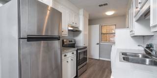 949 Kenwood Drive Gallery 9