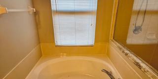 For Rent: Spacious 3 Bed / 2 Bath Single-Family Home in Bayside Lakes Gallery 26