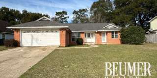 Spacious inside and out home for Rent Gallery 1