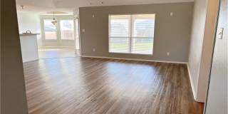 4400 Lloyd Drive Gallery 3