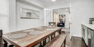 3-bedroom 3-bathroom w/a loft in historic Pendleton Heights! Gallery 4