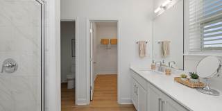 Marglyn Matthews Gallery 25