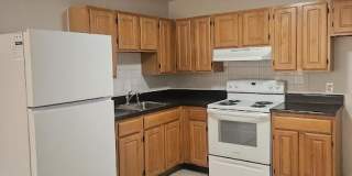 572 Cummins Gallery 2