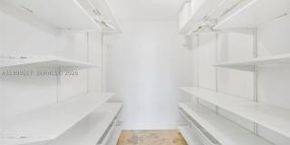 1420 Brickell Bay Dr Gallery 34