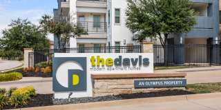 The Davis Gallery 31