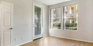 The Oaks Apartments Gallery 27