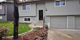 Gorgeous Renovated 3 Bed 2.5 Bath Duplex! Gallery 1