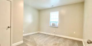 1240 24th St Gallery 14