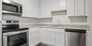 Chalet Villa Apartments Gallery 35