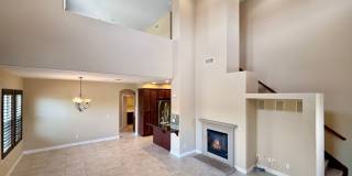 Bright 2BD/2BA Townhouse in Serra Mesa with Balcony, Fireplace & Resort-Style Amenities Gallery 6