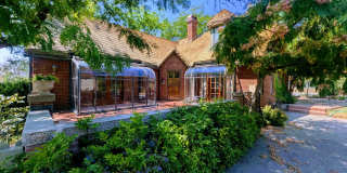 Stunning Preserved Historic Home with a POOL!! Stunning Preserved Historic Home with a POOL!! Gallery 1