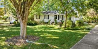 Gorgeous 3 Bedroom Ranch in North Raleigh, updated, pet friendly, fenced-in yard! Gallery 24