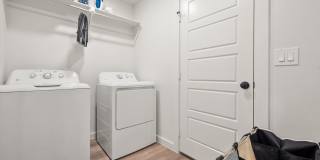 Fresh, Modern & Move-In Ready in Willowbend! Gallery 12