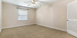 312 WESTMEADE Drive Gallery 11