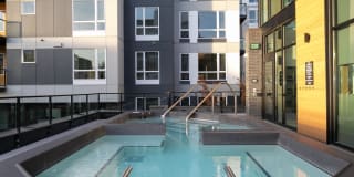 Hyde Square Gallery 24