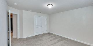 Room in 3 Bedroom Home at Pecan Ridge Dr Gallery 36