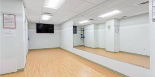 44 Strawberry Hill Avenue Gallery 25
