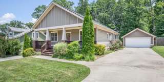 Modern Craftsman-Style Home in West Asheville Gallery 1