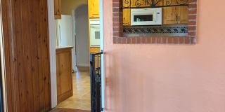 4 Bedroom, 2 Bathroom! Lovely Home! Gallery 1