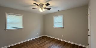 newly renovated 3-bedroom 1 bath Gallery 8