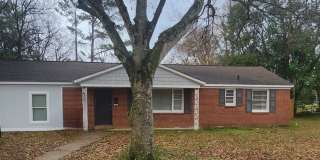 Beautiful 4 Bed 2 Bath Ranch House Gallery 1