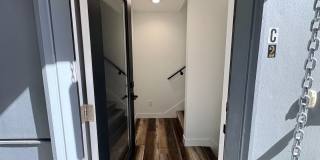 Bright West Seattle Condo for Rent NOW!!! Gallery 1