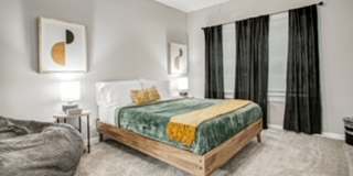 **Pendleton Heights Neighborhood**Newly remodeled 3/2 Bath Furnished Option Avaliable Gallery 20