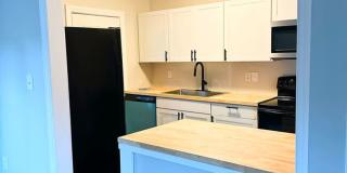 Beautiful Three Bedroom Single Family House Gallery 6