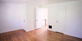 Cute & Cozy Interior Rowhome Gallery 15