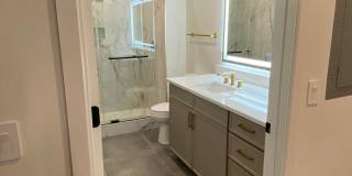 Remi Downtown Gallery 9