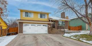 Huge room in a large shared home, private bathroom, great neighborhood, friendly roommates! Gallery 89