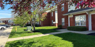 Minutes to Downtown********** Rent $1525/month*********Peaceful Living Gallery 4