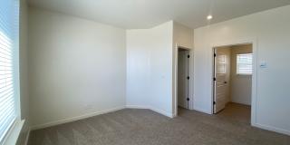 SPACIOUS HOME AVAILABLE IN DESERT COLOR! Gallery 23