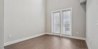 915 Glenwood Apartments at Grant Park Gallery 35