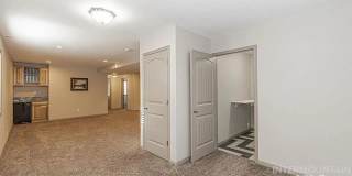 2221 Frontier Drive Gallery 43