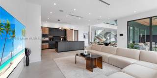 1960 NE 197th Ter Gallery 51