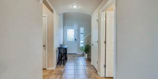 Westside area for Short or Long Term Rental (Completely Furnished) Beautiful 3 bed/2.5 baths plus Office space Gallery 20