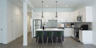 5487-5491 S. Hyde Park Boulevard Gallery 1