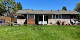 Beautiful 3 Bedroom 1 Bathroom Home! Gallery 14