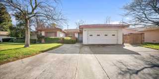 2549 Notre Dame Dr Gallery 1