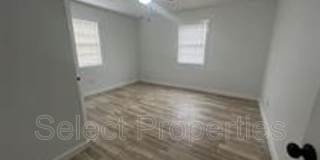 1802 Henry Street Gallery 3