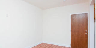 1740 Humboldt Blvd. Gallery 10