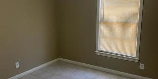1801 Poage Gallery 6