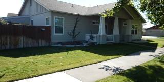 *APPLICATIONS PENDING* 3 Bedroom, 2 Bathroom House on North End of Prineville  - Available Soon! Gallery 1